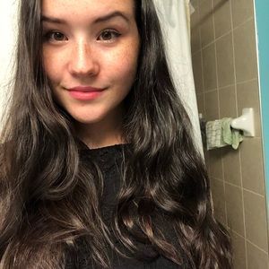 Meet your Posher, Laurie-eve